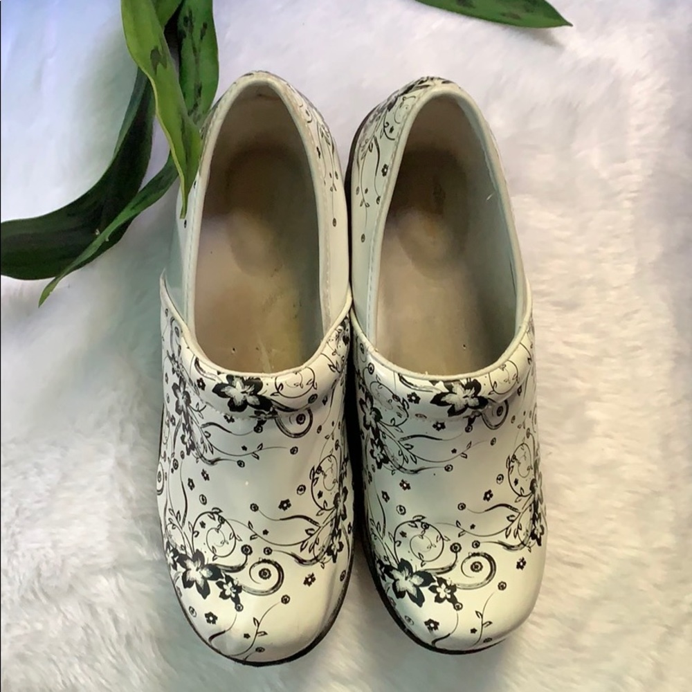 SafeTStep Water & Slip Resistant Full Clog Sz 11
